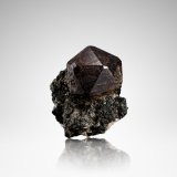 Cafarsita
2.5 x 2 x 2.5 cm / cristal principal: 1.7 cm
(Autor: Museo MIM)