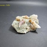 Calcita
6 x 6 cm. Cristal mayor 2 cm.
(Autor: Rodrigo Fresco)