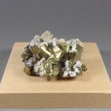 Calcopirita
5,3 x 4,3 x 3,1 cm.
(Autor: J. G. Alcolea)