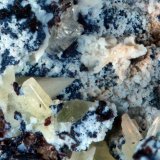 Cerusita, Anglesita, Halloysita-10Å
(Autor: undaria)