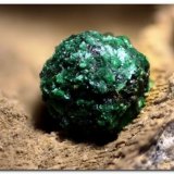 Digenita recubierta de Malaquita
Cristal 4 mm.
(Autor: Rafa Muñoz(mineralvarado))