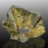 Crisoberilo
5.5 x 5 x 4 cm
(Autor: Museo MIM)