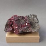 Cinabrio
6,8 x 5,2 x 3,2 cm.
(Autor: J. G. Alcolea)