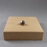 Cobaltita
0,8 x 0,7 x 0,7 cm.
(Autor: J. G. Alcolea)