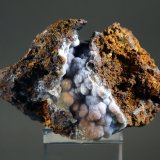 Cuarzo (variedad Calcedonia)
Medida: 5,4 x 3,6 x 3,2 cms
(Autor: Joan Martinez Bruguera)