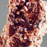 Cuarzo (variedad jacinto de compostela) y Yeso
Medida: 3,4 x 2,1 x 1,7 cms
(Autor: Joan Martinez Bruguera)