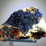Azurita
Medida: 5,0 x 3,4 x 3,1 cms
(Autor: Joan Martinez Bruguera)