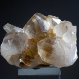 Cuarzo
Medida: 4,6 x 3,8 x 3,0 cms
(Autor: Joan Martinez Bruguera)