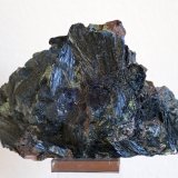 Ferropargasita, Granate y Epidota
Medida: 7,7 x 5,4 x 3,0 mm
(Autor: Joan Martinez Bruguera)
