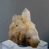 Cuarzo
Medida: 4,5 x 4,1 x 2,7 cms
(Autor: Joan Martinez Bruguera)