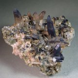 Cuarzo y Moscovita
Medida: 6,5 x 6,2 x 5,6 cms
(Autor: Joan Martinez Bruguera)