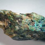 Malaquita y Calcopirita
Medida: 8,8 x 3,6 x 3,4 cms
(Autor: Joan Martinez Bruguera)