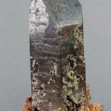 Cuarzo (variedad ahumado) y Feldespato
66 x 32 x 22 mm
(Autor: Joan Martinez Bruguera)