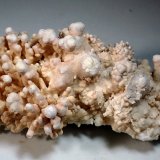 Aragonito
Medida: 9,4 x 5,0 x 3,8 cms
(Autor: Joan Martinez Bruguera)