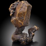 Cobre
Condado Keweenaw, Michigan, USA
7 x 6 x 8 cm / Cristal principal: 5.4 cm
(Autor: Museo mim)