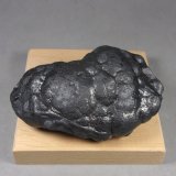 óxidos de manganeso
8,7 x 4,9 x 3,4 cm. 319,2 g.
(Autor: J. G. Alcolea)