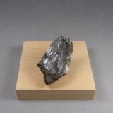 Cosalita
4,3 x 2,5 x 2,1 cm.
(Autor: J. G. Alcolea)