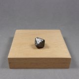 Cromita
1,4 x 1,4 x 1,4 cm.  (1,1 cm. de arista)
(Autor: J. G. Alcolea)
