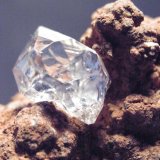 Cuarzo (variedad herkimer)
cristal 1 cm
(Autor: Adrian Pesudo)
