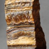 Cuarzo (variedad ojo de tigre)
50 x 26 x 19 mm.
(Autor: José Luis Zamora)