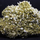 Clinozoisita en Cuarzo
12x9x7 cm
(Autor: Luis Edmundo Sánchez Roja)