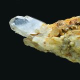 Cuarzo
Cristal de 4 x 1,5 cm.
(Autor: Antonio Carmona)