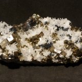 Cuarzo, pirita y esfalerita
9x5 cm
(Autor: Ander Ispizua Juan)