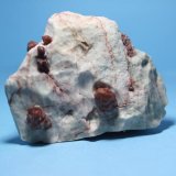 Cuarzo
Tamaño de la pieza 7 x 7 cm., tamaño del cristal mayor 1,5 cm.
(Autor: minero1968)