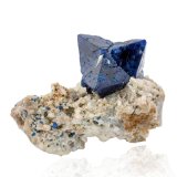 Cumengeíta en Boleíta
2 x 2 x 1.5 cm / cristal principal: 1.5 cm
(Autor: Museo MIM)