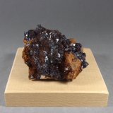 Cuprita
5,6 x 4,5 x 3,2 cm.
(Autor: J. G. Alcolea)