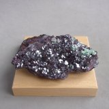 Cuprita
8,8 x 5,1 x 3,3 cm.
(Autor: J. G. Alcolea)