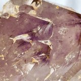 Cuarzo (variedad amatista)
7,5cm de ancho y 7,5cm de alto
(Autor: castrominerals)