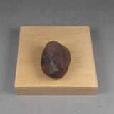 Davidita-(La)
3 x 2,3 x 1,8 cm.  23,72 g.
(Autor: J. G. Alcolea)