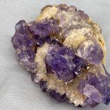 Fluorita
5,5cm de ancho y 2,5cm de alto
(Autor: castrominerals)