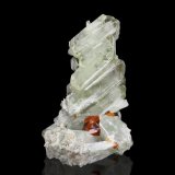Diópsido con Grossularia (variedad hessonita)
3.5 x 5 x 8 cm / Cristal principal: 5.1 cm.
(Autor: Museo MIM)