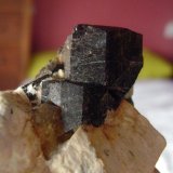 Turmalina
Cristal mayor 3 cm
(Autor: usoz)