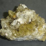 Siderita, Dolomita y Pirrotita
8 x 8,4 x 4 cm
(Autor: Anisio Claudio)