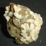 Albita y Pseudoleucita
3,6 x 3,8 x 3,8 cm
(Autor: Anisio Claudio)