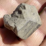 Rutilo
3,6 x 2,6 x 2,8 cm
(Autor: Anisio Claudio)