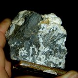 Gibbsita
5 x 4,5 x 4 cm
(Autor: Anisio Claudio)