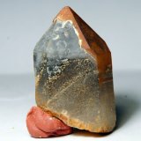 Cuarzo (variedad ahumado)
Medida: 5,6 x 3,5 x 2,6 cm
(Autor: Sergio Pequeño)
