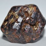Almandino (Grupo Granate)
4,8x 4x 2,8 cm
(Autor: Raúl S. Llorente)