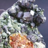 Magnetita con actinolita
8 x 8 cm. Cistal mayor 1 cm.
(Autor: Juan Cabezas)