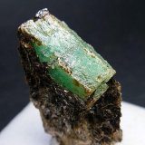 Berilo (variedad esmeralda)
3 cm x 1,5 cm
(Autor: Juan Cabezas)