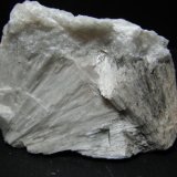 Wollastonita.
6 x 5 x 5 cm.
(Autor: Carles Rubio)
