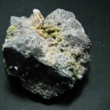 Piromorfita, barita y galena.
4 x 3 x 3 cm
(Autor: Carles Rubio)