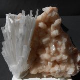 Escolecita y Estilbita-Ca
9 x 8 x 3 cm
(Autor: Antonio Alcaide)