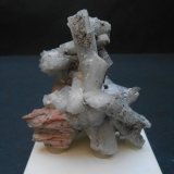 Natrolita y Serandita
8 x 7 x 4,5 cm
(Autor: Antonio Alcaide)