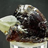 Esfalerita, Calcita
7 x 5 cm
(Autor: Diego Navarro)