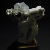 Berilo (variedad aguamarina), Albita y Casiterita
8 x 5 x 4 cm
(Autor: Antonio Alcaide)